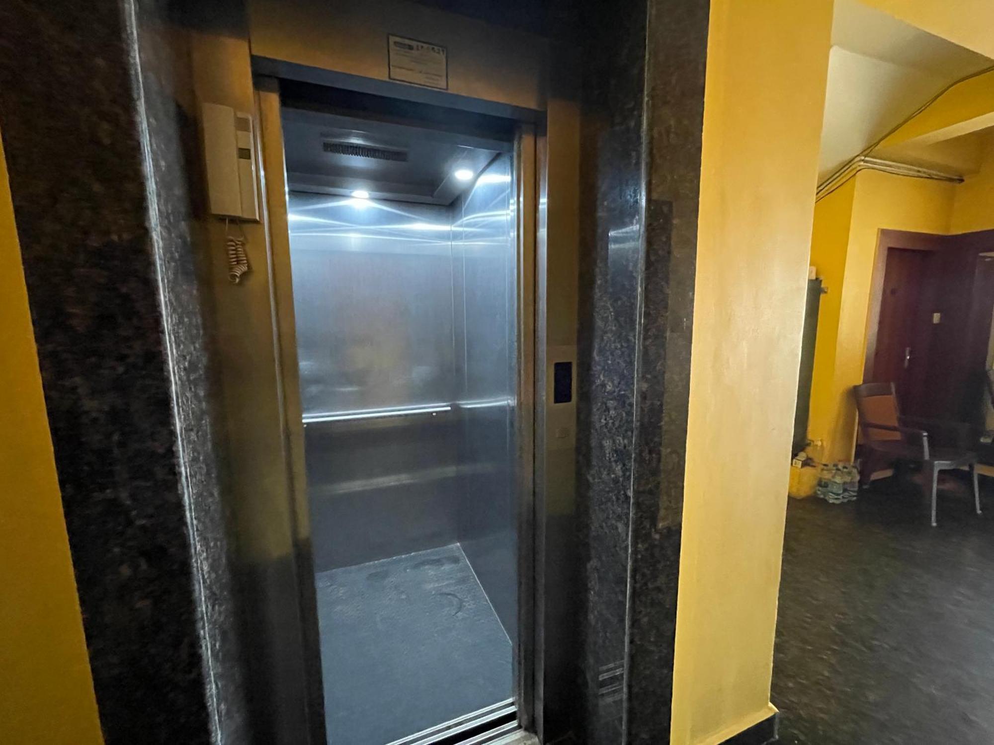Hotel Golden Wave Puri Exterior photo